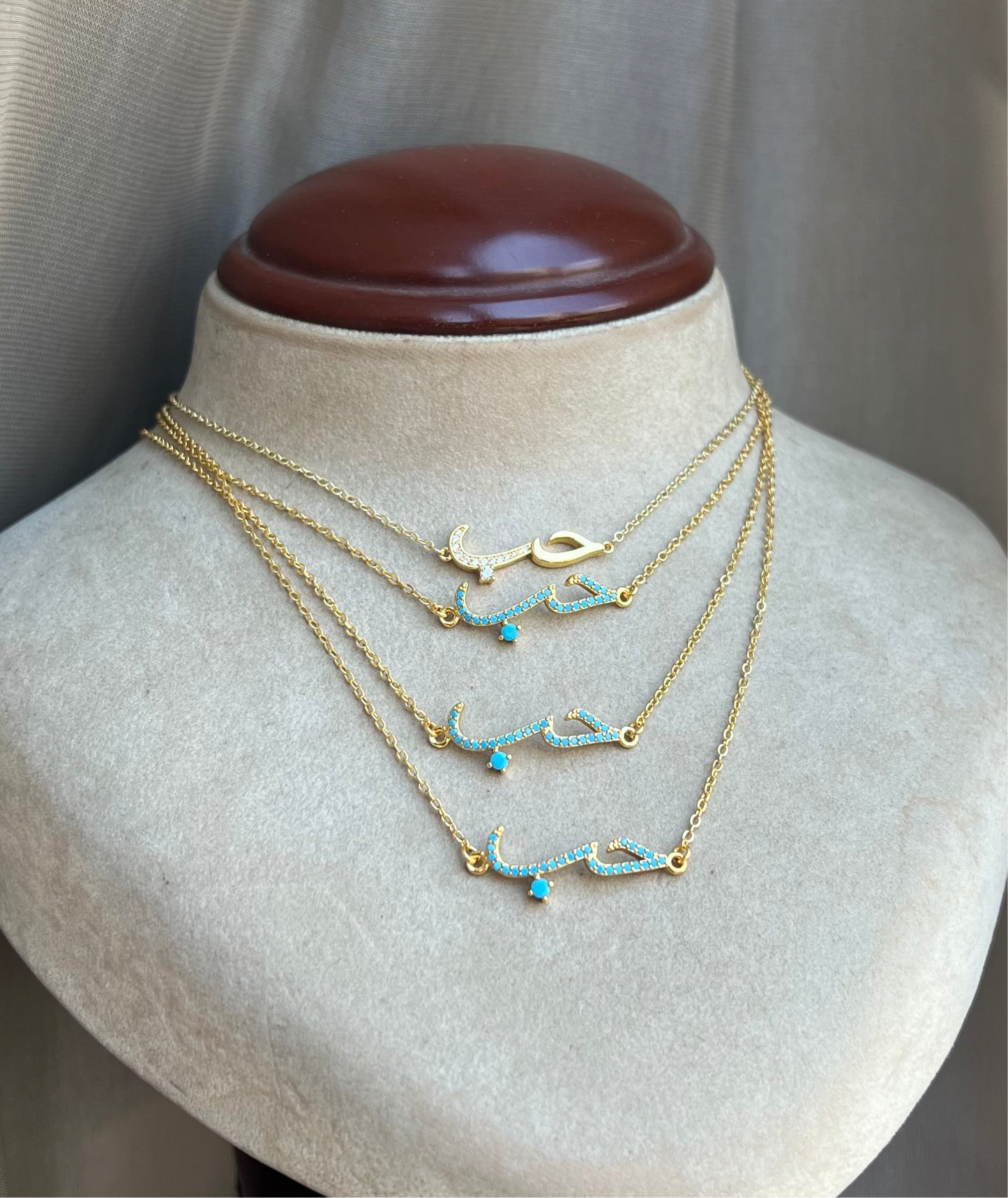 حب. Zircon necklace