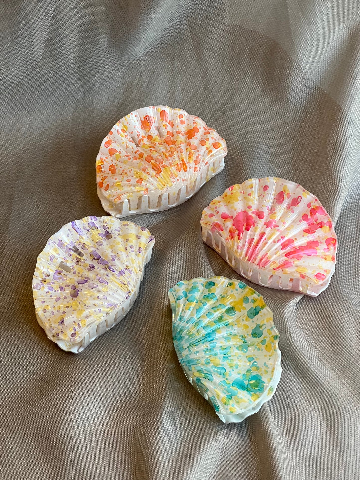Seashell hairclip