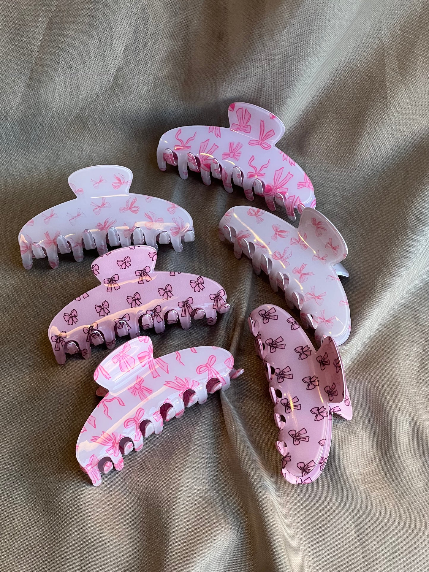 Bow hairclip