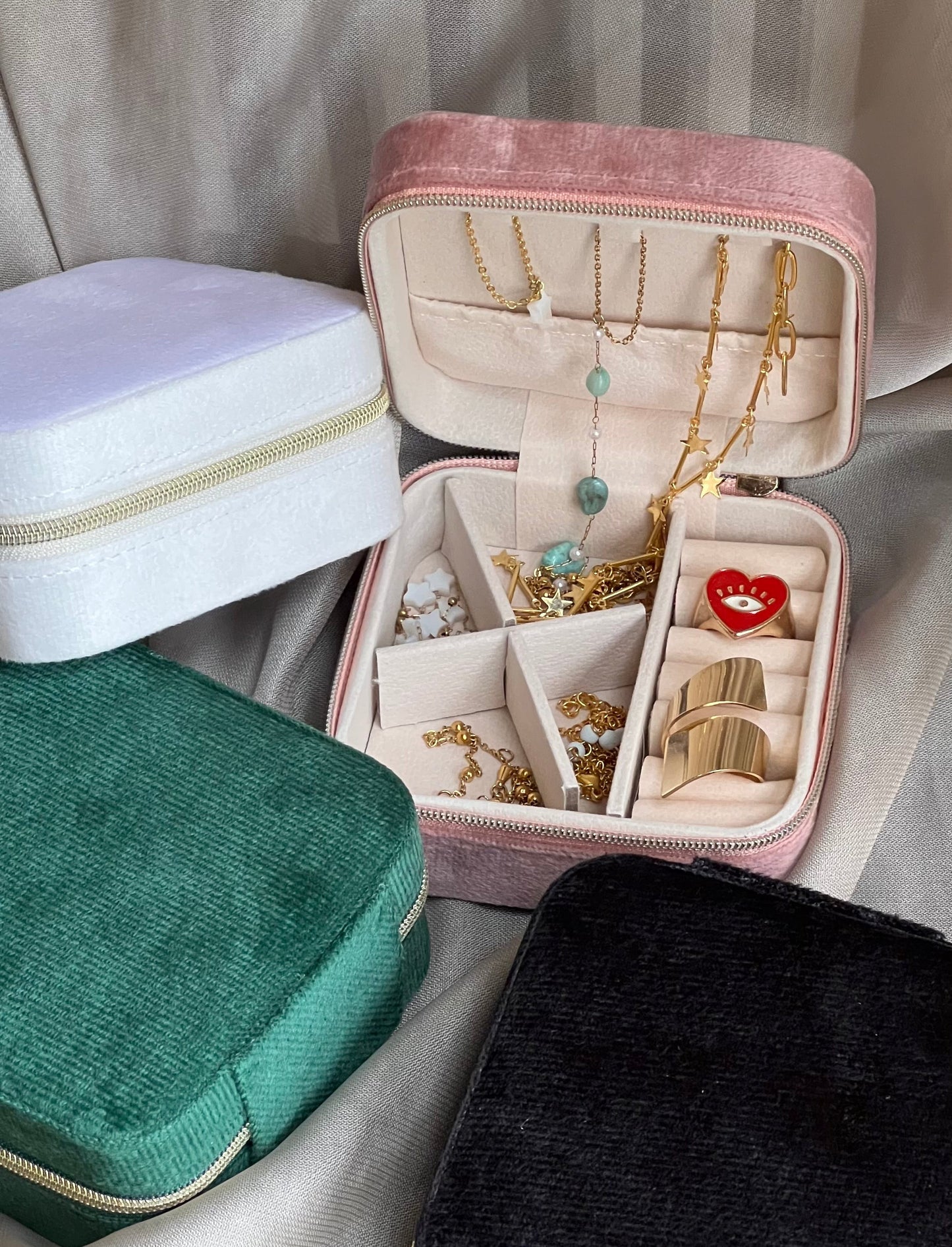 Elara jewelry organizer