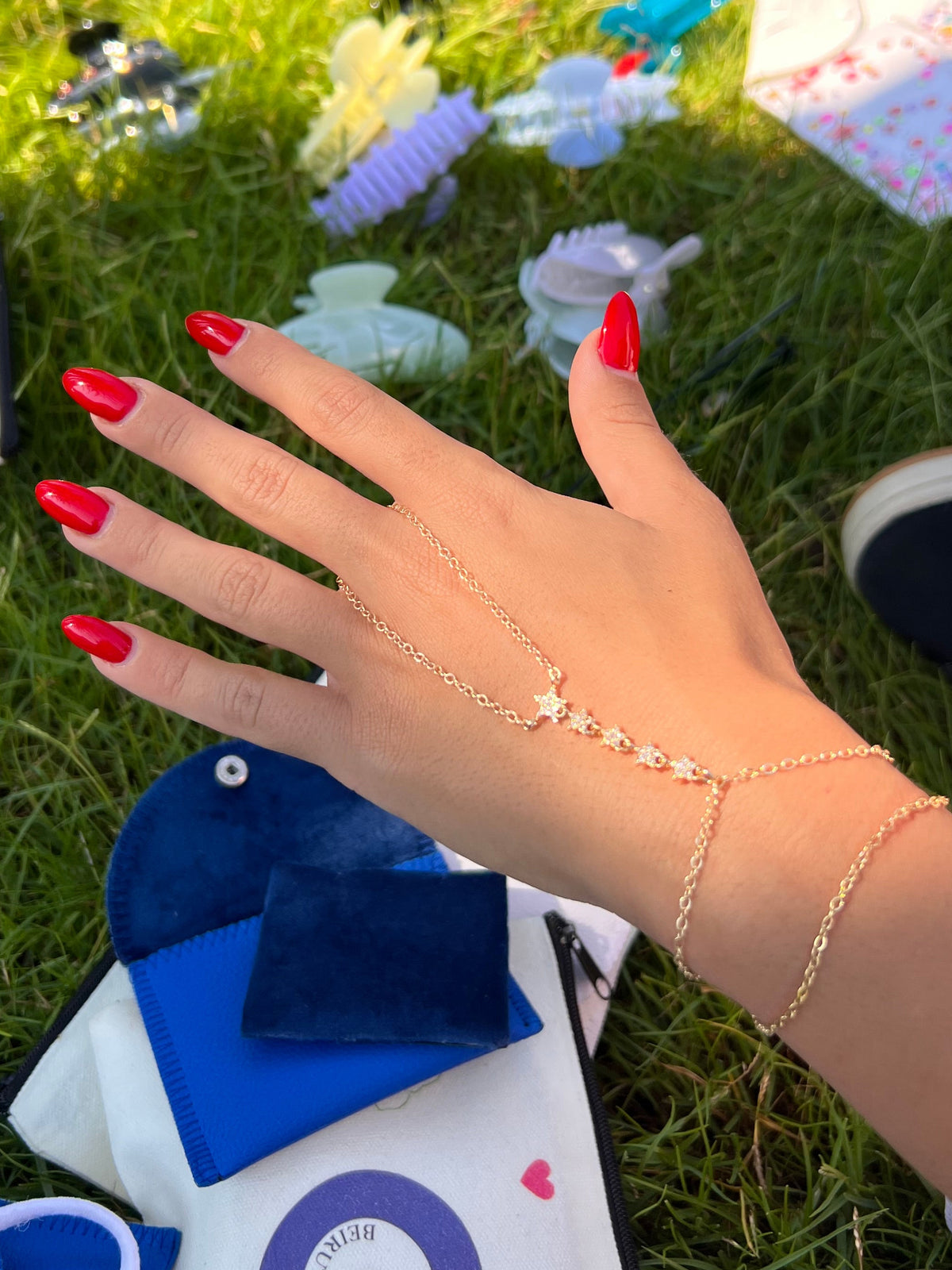 Twilight handchain