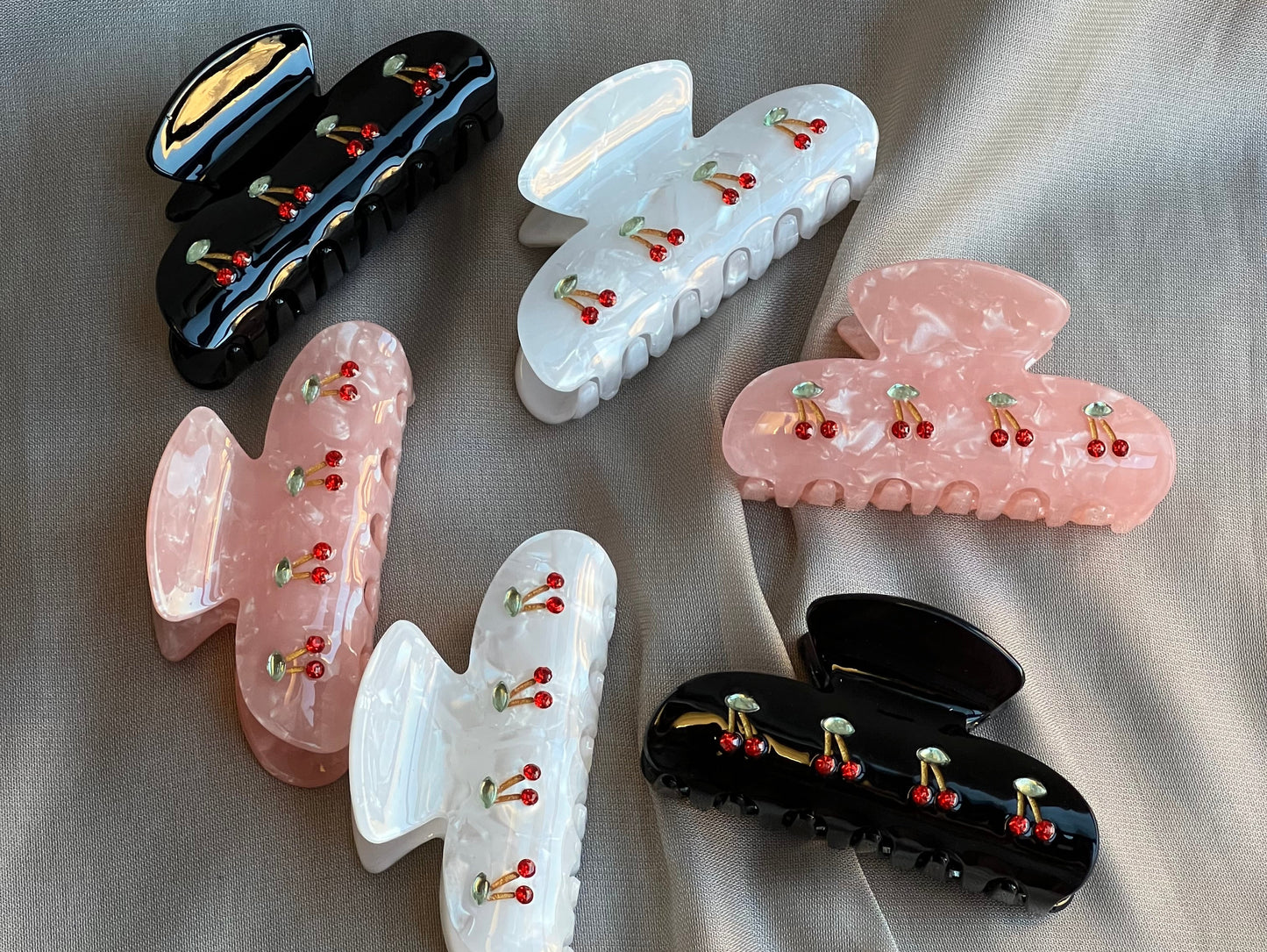 Glowy cherry clips