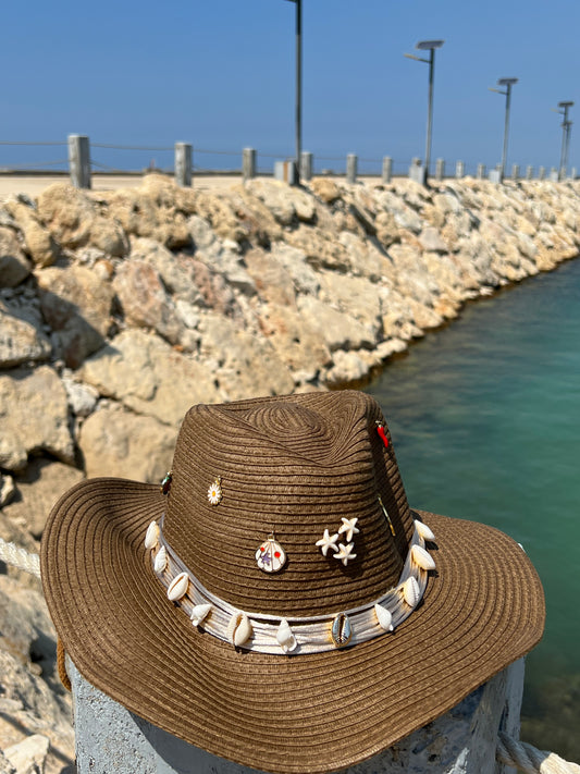 Fiona hat